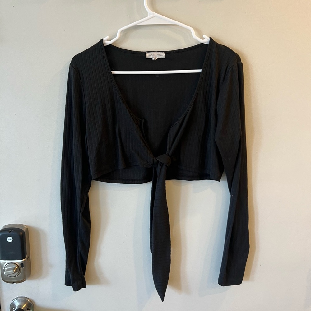 Moa Moa Black Tie-Front Cropped Blouse